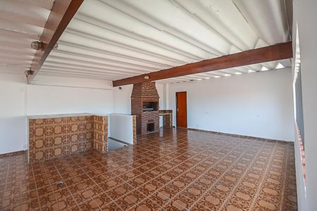 Casa à venda com 328m², 3 quartos e 6 vagasChurrasqueira