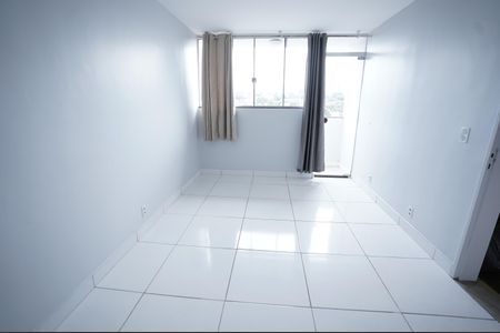 Apartamento para alugar com 3 quartos, 82m² em Vila São João, Goiânia