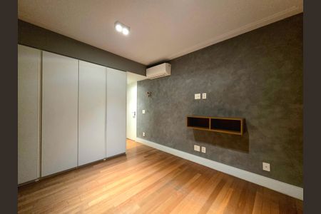 Apartamento à venda com 84m², 2 quartos e 1 vagaSuíte