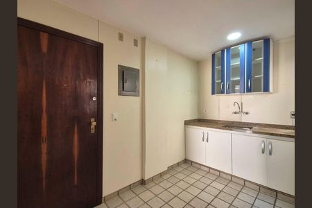 Apartamento para alugar com 82m², 2 quartos e 1 vagaCozinha