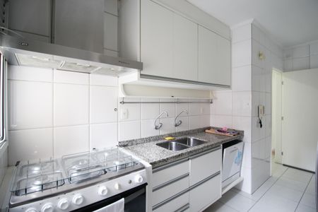 Apartamento à venda com 137m², 3 quartos e 3 vagas Apartamento à venda com 137m², 3 quartos e 3 vagasCozinha