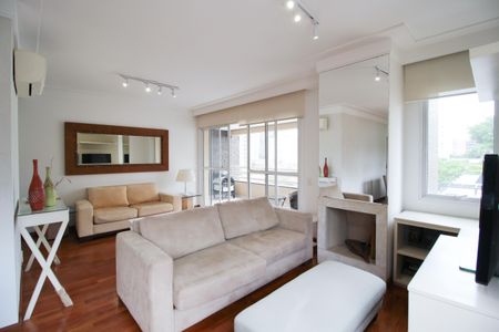 Apartamento à venda com 137m², 3 quartos e 3 vagas Apartamento à venda com 137m², 3 quartos e 3 vagasSala