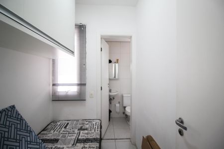 Apartamento à venda com 137m², 3 quartos e 3 vagas Apartamento à venda com 137m², 3 quartos e 3 vagasQuarto de Serviço