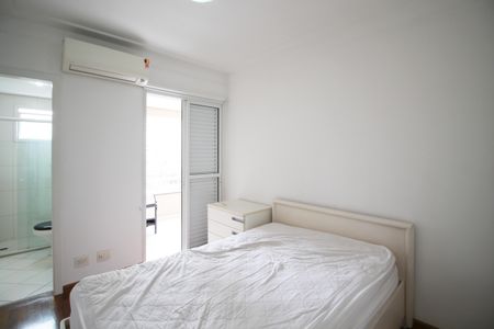 Apartamento à venda com 137m², 3 quartos e 3 vagas Apartamento à venda com 137m², 3 quartos e 3 vagasSuíte 2