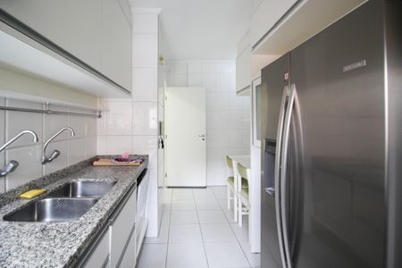 Apartamento à venda com 137m², 3 quartos e 3 vagas Apartamento à venda com 137m², 3 quartos e 3 vagasCozinha