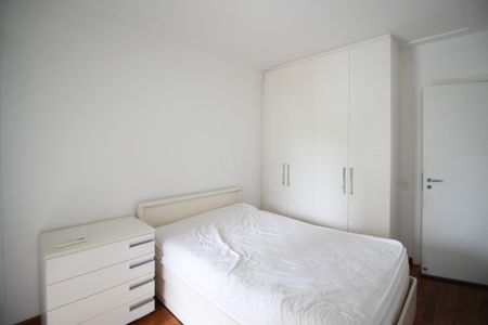 Apartamento à venda com 137m², 3 quartos e 3 vagas Apartamento à venda com 137m², 3 quartos e 3 vagasSuíte 2