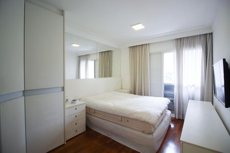 Apartamento à venda com 137m², 3 quartos e 3 vagas Apartamento à venda com 137m², 3 quartos e 3 vagasSuíte 1