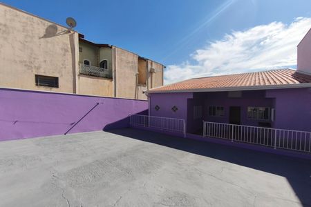 Casa para alugar com 180m², 2 quartos e 8 vagasQuintal 