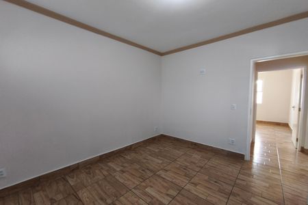 Quarto  de casa para alugar com 2 quartos, 180m² em Vila Lemos, Campinas