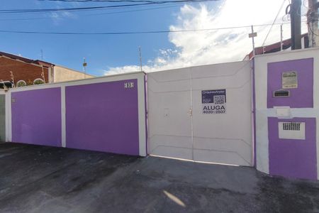 Fachada de casa para alugar com 2 quartos, 180m² em Vila Lemos, Campinas