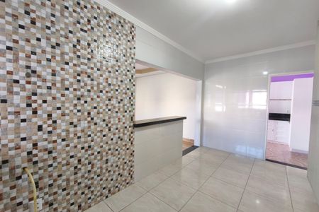 Cozinha de casa para alugar com 2 quartos, 180m² em Vila Lemos, Campinas