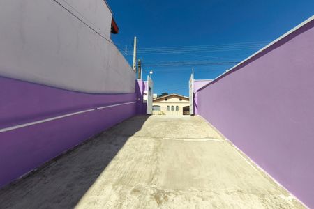 Quintal  de casa para alugar com 2 quartos, 180m² em Vila Lemos, Campinas