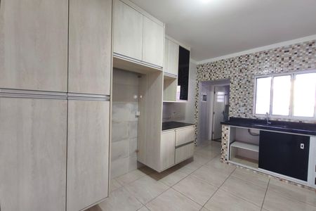 Cozinha de casa para alugar com 2 quartos, 180m² em Vila Lemos, Campinas
