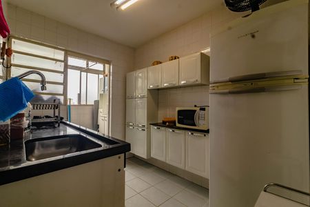 Cozinha de apartamento para alugar com 1 quarto, 53m² em Jardim Brasil (zona Sul), São Paulo