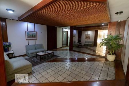 Apartamento à venda com 56m², 1 quarto e 1 vaga Apartamento à venda com 56m², 1 quarto e 1 vagaHall