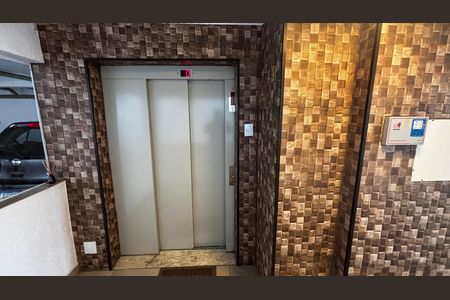 Apartamento para alugar com 51m², 2 quartos e 1 vagaElevador