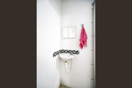 Lavabo de casa de condomínio para alugar com 1 quarto, 40m² em Vila Zilda, São Paulo