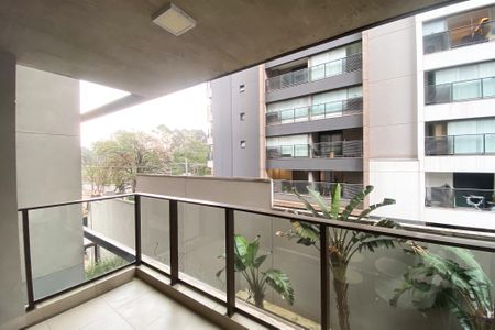 Varanda de kitnet/studio à venda com 1 quarto, 47m² em Pinheiros, São Paulo