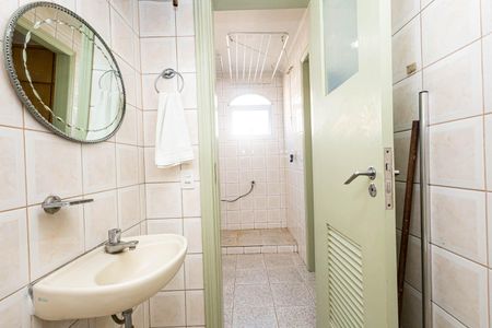 Apartamento à venda com 300m², 3 quartos e 2 vagasBanheiro de Serviço