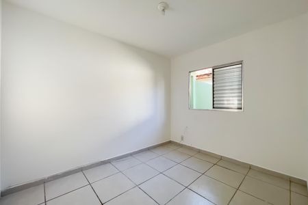Quarto 2 de casa para alugar com 2 quartos, 180m² em Cidade das Flores, Osasco