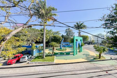 Vista de casa para alugar com 2 quartos, 180m² em Cidade das Flores, Osasco