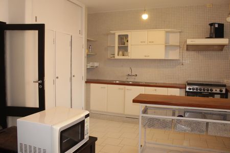 Apartamento para alugar com 255m², 1 quarto e 2 vagasCozinha