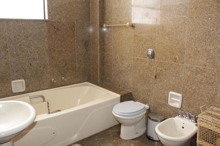 Apartamento para alugar com 255m², 1 quarto e 2 vagasBanheiro Suíte