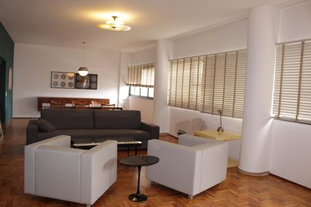 Sala de apartamento para alugar com 1 quarto, 255m² em Higienópolis, São Paulo