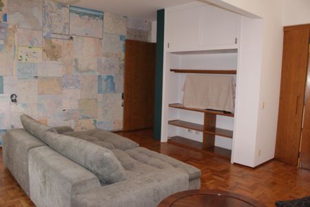Sala de apartamento para alugar com 1 quarto, 255m² em Higienópolis, São Paulo