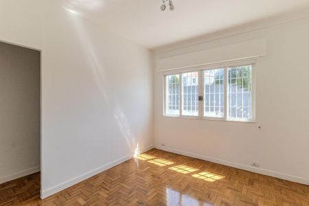 Casa para alugar com 350m², 4 quartos e 6 vagasSuíte 1