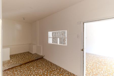 Casa para alugar com 350m², 4 quartos e 6 vagasPorão