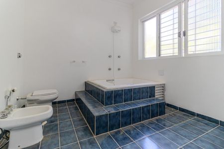 Casa para alugar com 350m², 4 quartos e 6 vagasBanheiro Social