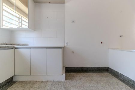 Casa para alugar com 350m², 4 quartos e 6 vagasCozinha