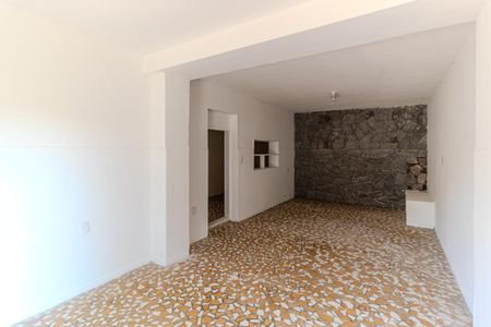 Casa para alugar com 350m², 4 quartos e 6 vagasPorão