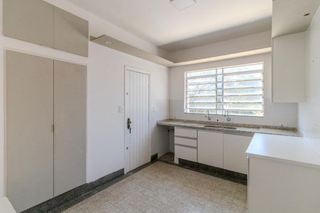 Casa para alugar com 350m², 4 quartos e 6 vagasCozinha