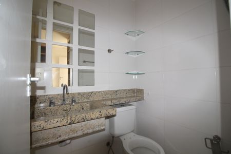 Casa de condomínio à venda com 140m², 3 quartos e 1 vagaSuíte 2 - Banheiro