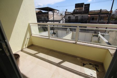 Casa de condomínio à venda com 140m², 3 quartos e 1 vagaSuíte 3 - Varanda