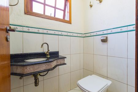 Casa para alugar com 210m², 4 quartos e 2 vagas Casa para alugar com 210m², 4 quartos e 2 vagasLavabo