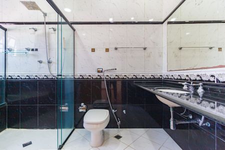 Casa para alugar com 210m², 4 quartos e 2 vagas Casa para alugar com 210m², 4 quartos e 2 vagasBanheiro da Suíte