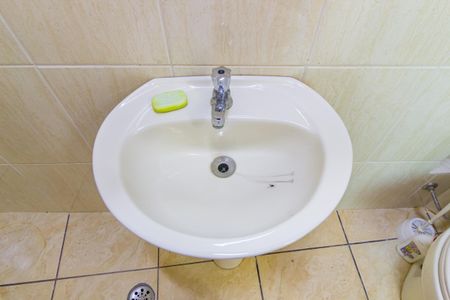 Casa para alugar com 210m², 4 quartos e 2 vagas Casa para alugar com 210m², 4 quartos e 2 vagasBanheiro de Serviço