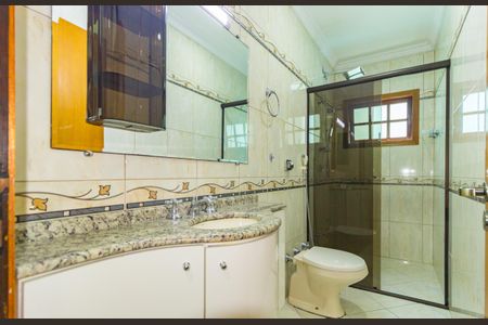 Casa para alugar com 210m², 4 quartos e 2 vagas Casa para alugar com 210m², 4 quartos e 2 vagasBanheiro Social