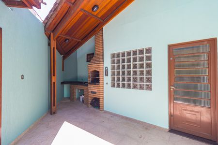 Casa para alugar com 210m², 4 quartos e 2 vagas Casa para alugar com 210m², 4 quartos e 2 vagasÁrea comum - Churrasqueira