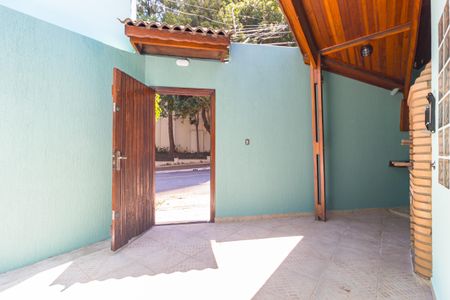 Casa para alugar com 210m², 4 quartos e 2 vagas Casa para alugar com 210m², 4 quartos e 2 vagasÁrea comum - Churrasqueira