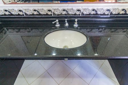 Casa para alugar com 210m², 4 quartos e 2 vagas Casa para alugar com 210m², 4 quartos e 2 vagasBanheiro da Suíte