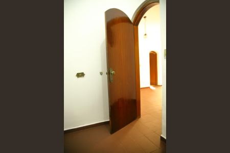 Casa à venda com 183m², 2 quartos e 1 vagaBanheiro de Serviço