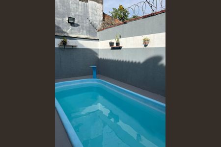 Casa à venda com 340m², 4 quartos e 3 vagas Casa à venda com 340m², 4 quartos e 3 vagasÁrea externa