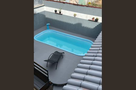 Casa à venda com 340m², 4 quartos e 3 vagas Casa à venda com 340m², 4 quartos e 3 vagasÁrea externa