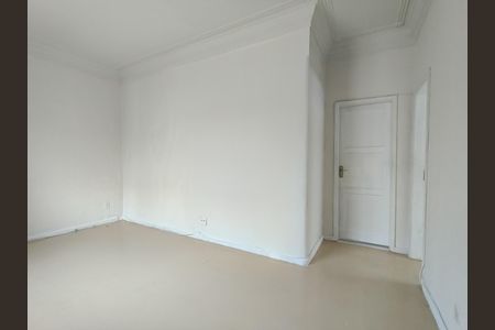 Apartamento à venda com 84m², 2 quartos e sem vagaSala