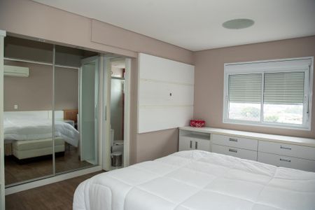 Apartamento à venda com 117m², 2 quartos e 2 vagas Suíte