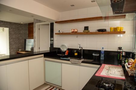 Apartamento à venda com 117m², 2 quartos e 2 vagasCozinha